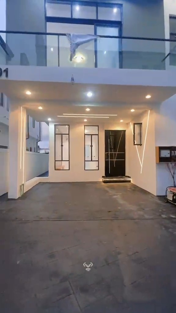Newly Built 4 bedroom duplex
